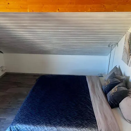 Apartman Modern Attic With Pool View Ac And Gym *