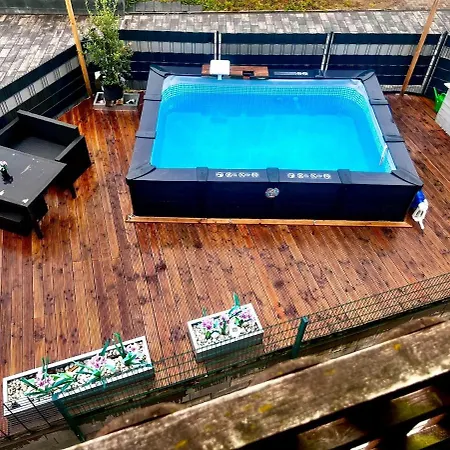 Modern Attic With Pool View Ac And Gym Apartman *
