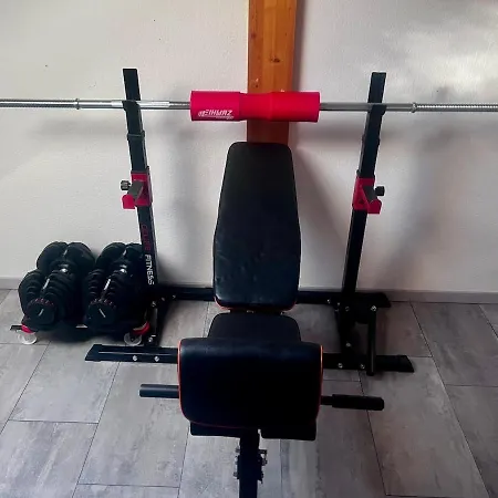 Lägenhet Modern Attic With Pool View Ac And Gym Hutschenhausen