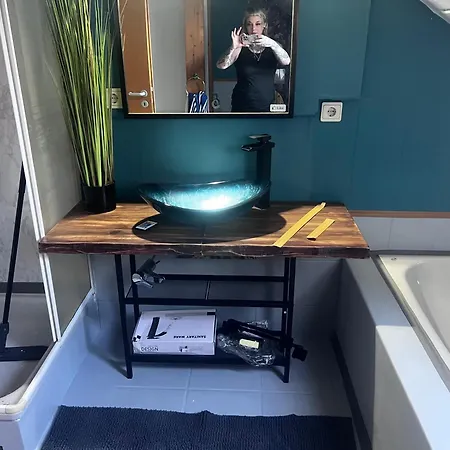 Apartman Modern Attic With Pool View Ac And Gym