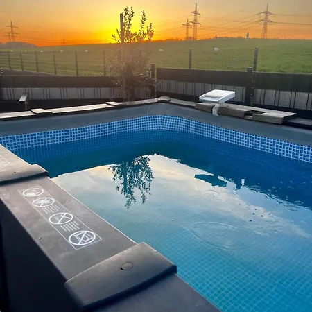 Modern Attic With Pool View Ac And Gym Hutschenhausen