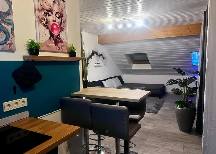 Modern Attic With Pool View Ac And Gym * Hutschenhausen