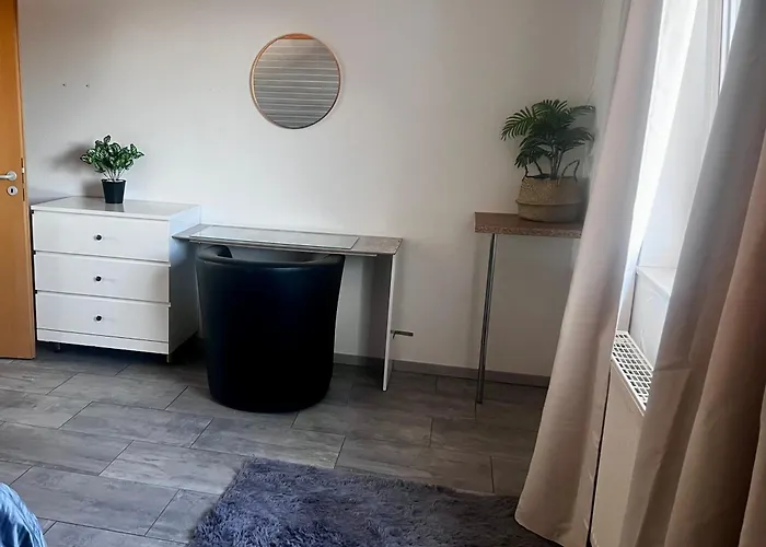 Modern Attic With Pool View Ac And Gym דירה