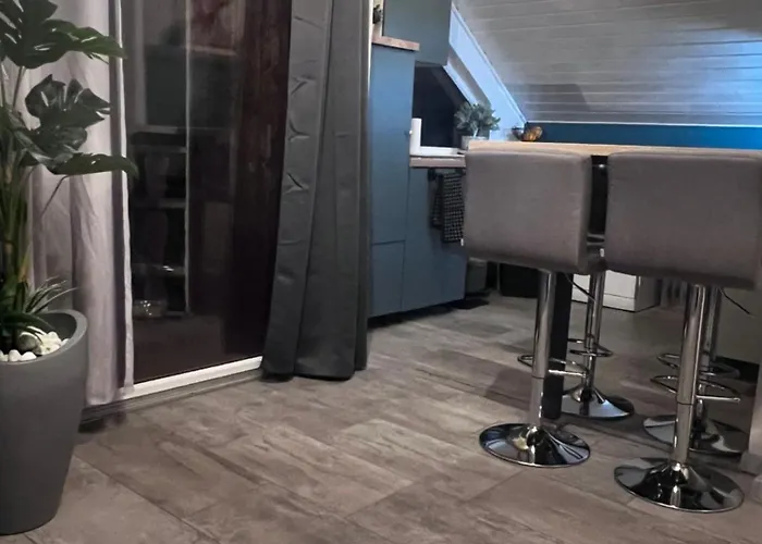 דירה Modern Attic With Pool View Ac And Gym Hutschenhausen