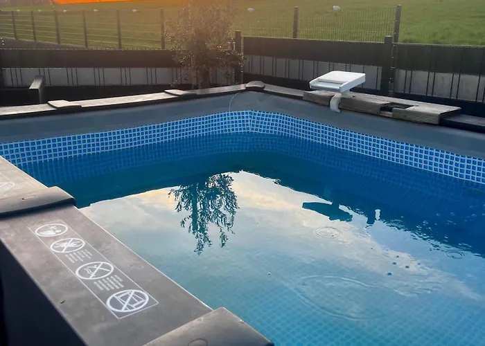 Modern Attic With Pool View Ac And Gym Hutschenhausen