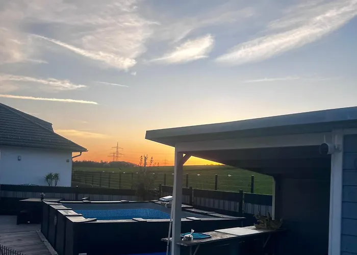 דירה Modern Attic With Pool View Ac And Gym Hutschenhausen