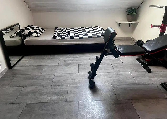 Modern Attic With Pool View Ac And Gym דירה *